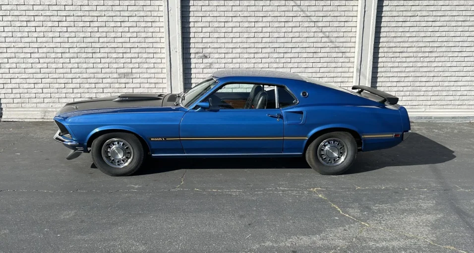 Vehicle image 197
