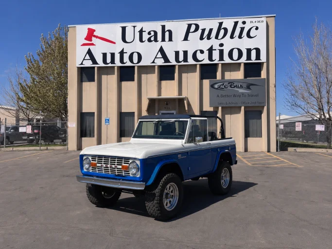 Image for 1975 Ford Bronco 302