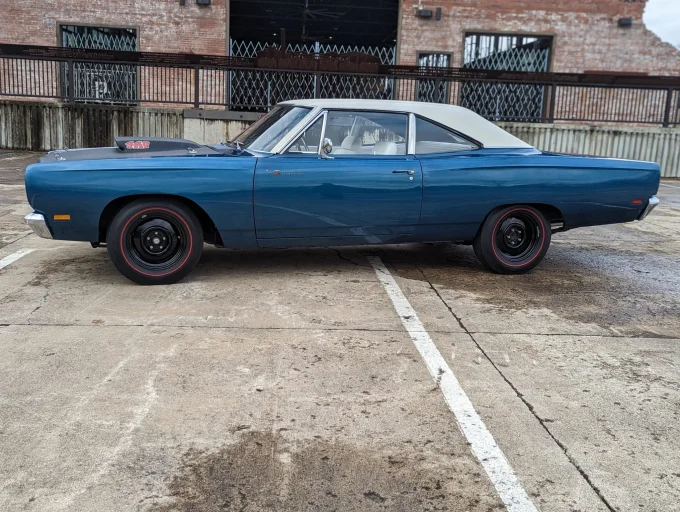 Vehicle image 92