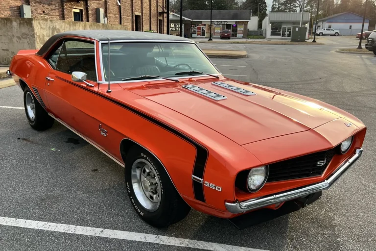 Vehicle image 37